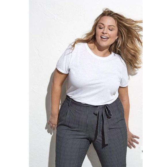 Torrid pull on taper crepe high rise pin strip pants - size 4x - black/white - Picture 1 of 11